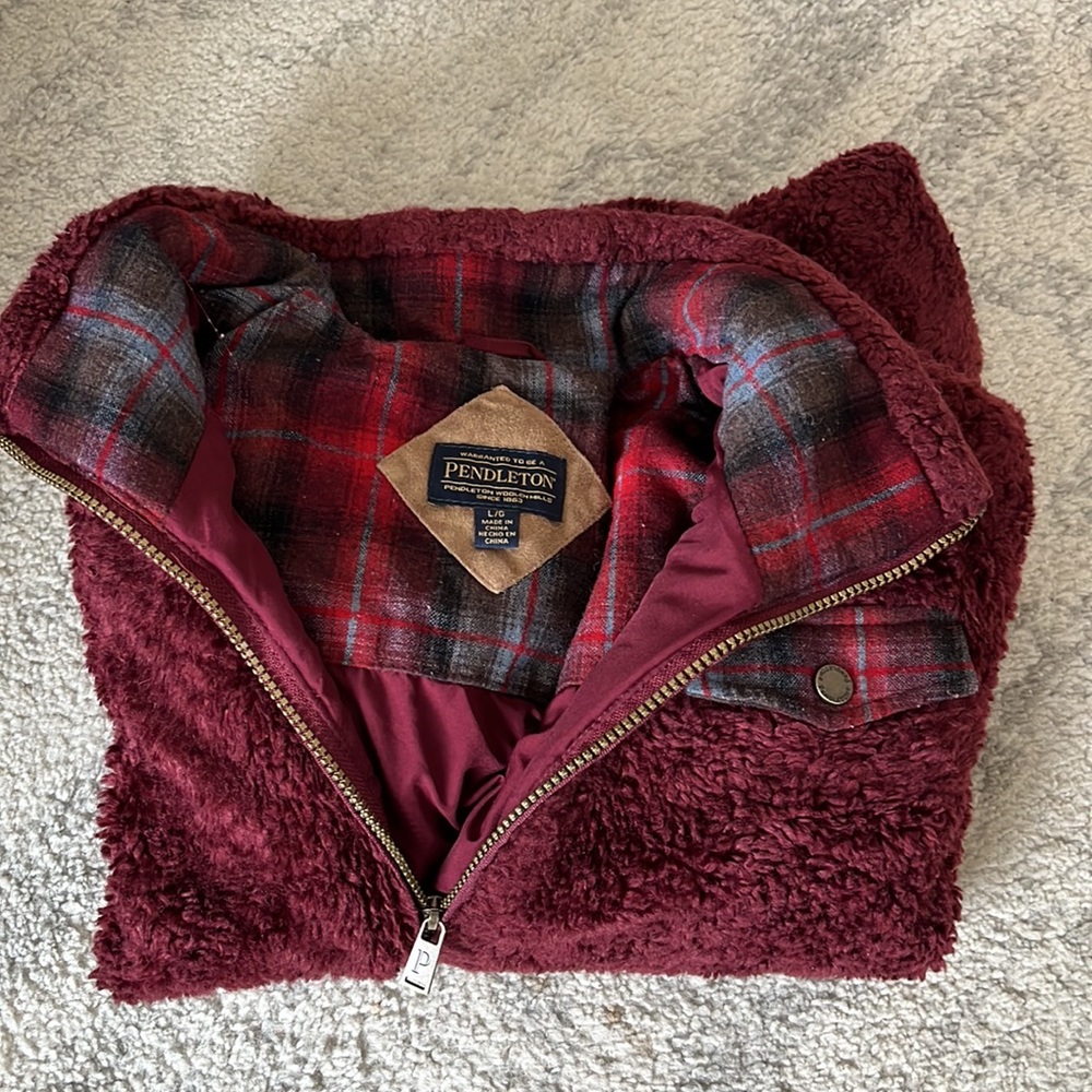 Pendleton Women’s Fuzzy Sherpa Fleece - image 3